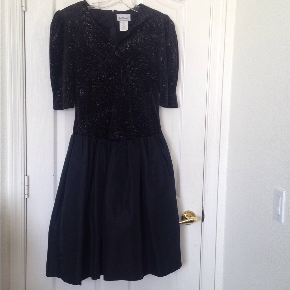 FINAL MARKDOWN Juniors' Jodi Michaels Black Glitter dress 11